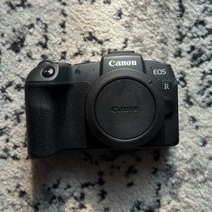 BODY ONLY Canon EOS RP camera